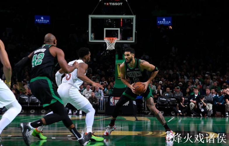 塔图姆33+12完胜米切尔35分 凯尔特人终结骑士15连胜神话 塔图姆33+12完胜米切尔35分 凯尔特人终结骑士15连胜神话